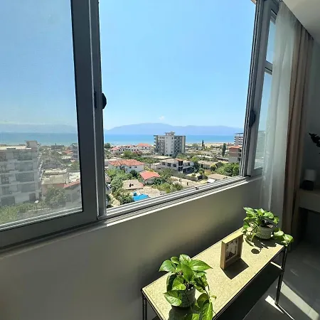 Apartment Trea *